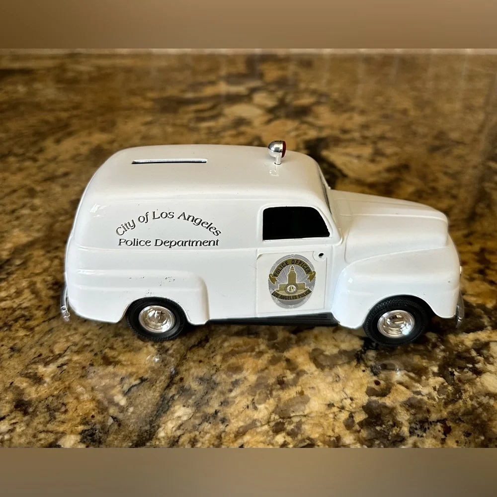 ERTL manufacturer die